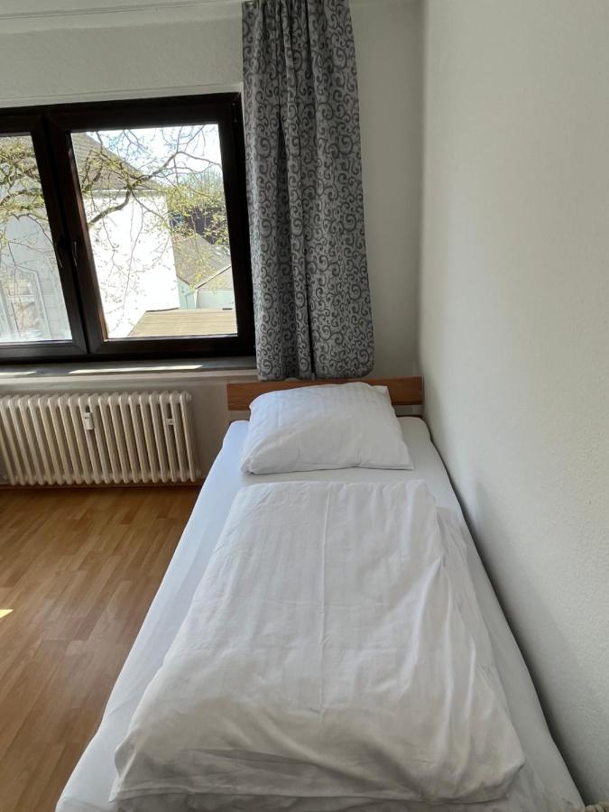 אסן Zimmer Fuer Monteure, Handwerker Oder Reisende מראה חיצוני תמונה